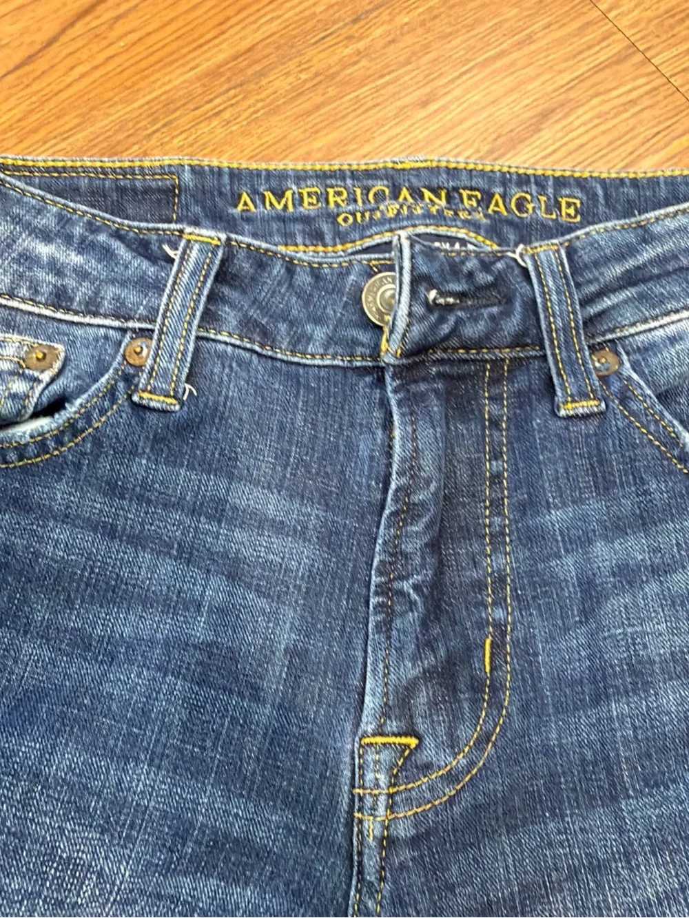 American Eagle Outfitters Men's Distressed Medium Blue Slim Straight Jeans